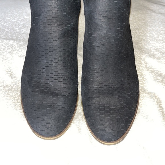 Lucky Brand Baley Ankle Boot - Picture 6 of 6